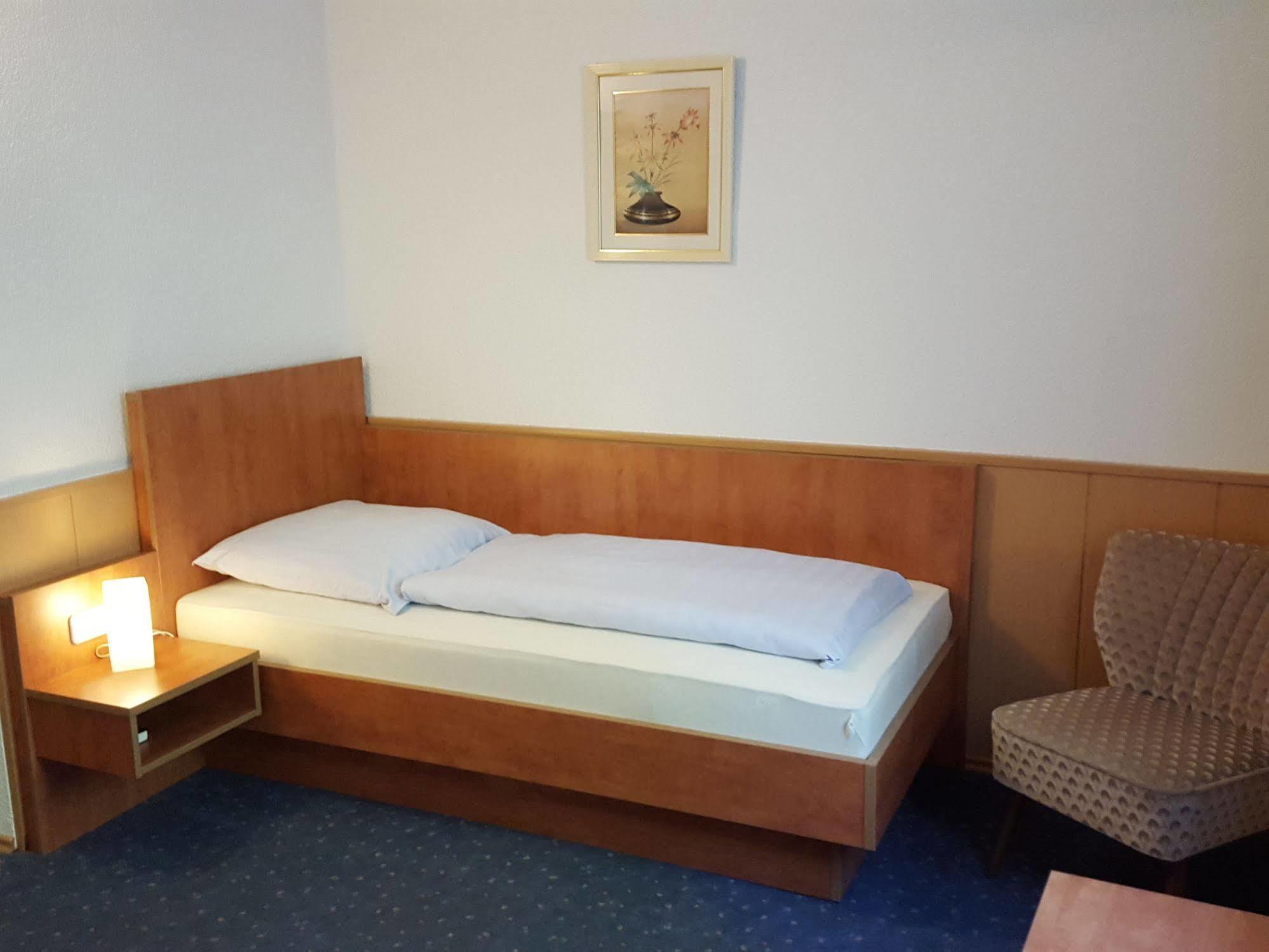 Waldhotel Zur Holzmuhle Eldagsen Eksteriør bilde